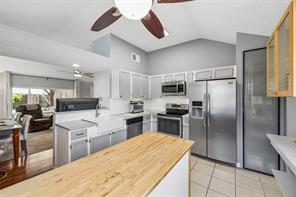563 Lee Drive - Photo 9