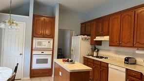 1326 Kingsley Court - Photo 9