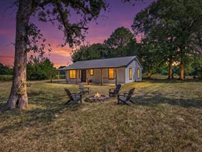 8846 County Road 2448 - Photo 1