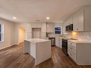 8846 County Road 2448 - Photo 3