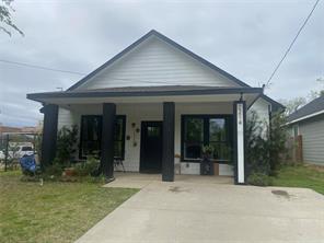 1410 E Royall Boulevard - Photo 1
