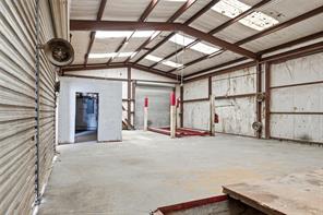 901 E Dallas Avenue - Photo 17