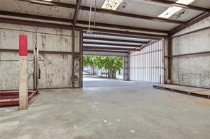 901 E Dallas Avenue - Photo 23