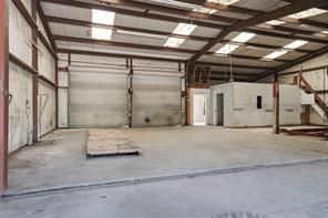 901 E Dallas Avenue - Photo 24