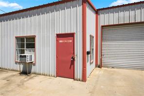 901 E Dallas Avenue - Photo 38