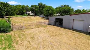 901 E Dallas Avenue - Photo 9