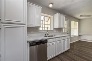 303 Shirley Drive - Photo 13