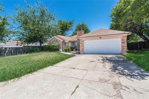 303 Shirley Drive - Photo 2