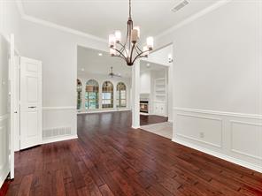 2706 Foxboro Drive - Photo 9