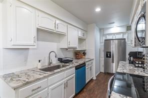 8073 Bonnie Circle - Photo 6