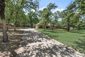 1022 Oak Tree Drive - Photo 2
