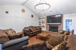 857 Chaucer Drive - Photo 1