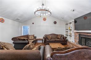857 Chaucer Drive - Photo 2