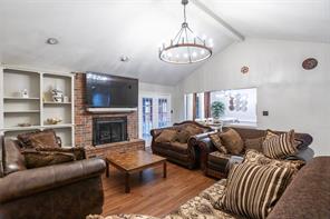 857 Chaucer Drive - Photo 3
