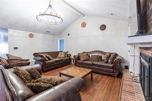 857 Chaucer Drive - Photo 4