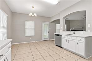 5825 Show Master Lane - Photo 14