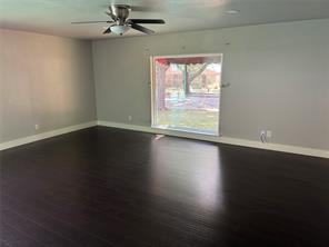 1531 Camelia Drive - Photo 3