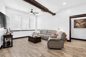 201 W Lancaster Avenue - Photo 11
