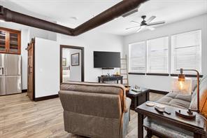 201 W Lancaster Avenue - Photo 14