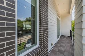 381 E Greenbriar Lane - Photo 19