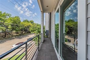 381 E Greenbriar Lane - Photo 20