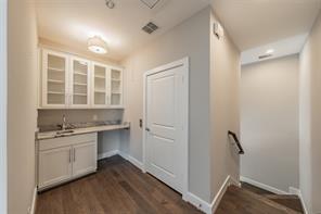 381 E Greenbriar Lane - Photo 29