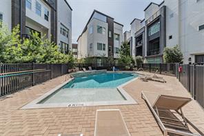 381 E Greenbriar Lane - Photo 37