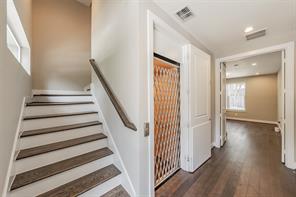 381 E Greenbriar Lane - Photo 6