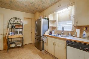 7205 Robinhood Lane - Photo 14