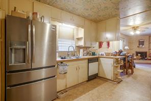 7205 Robinhood Lane - Photo 17