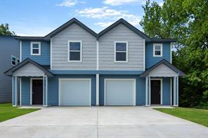 818 W Walker Street - Photo 1