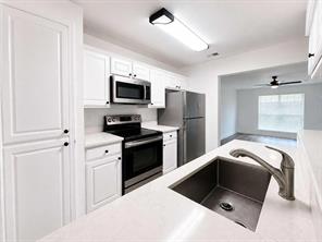 305 N Arizona Drive - Photo 1