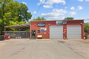 1305 W Main Street - Photo 1