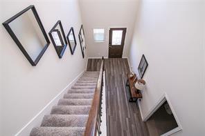 107 Goosewood Drive - Photo 2