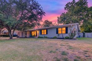 807 W Elizabeth Drive - Photo 1