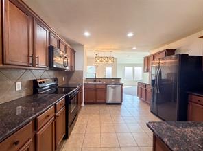 315 Elam Drive - Photo 2