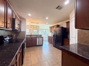 315 Elam Drive - Photo 3