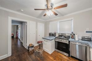 3257 Greene Avenue - Photo 9