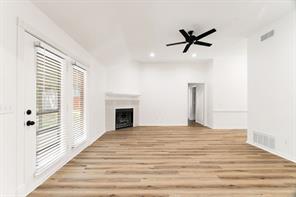 470 Chestnut Lane - Photo 5