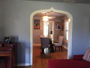 2546 Gladstone Drive - Photo 5