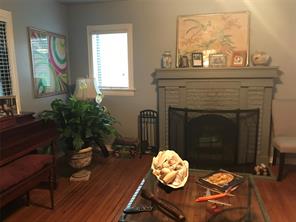 2546 Gladstone Drive - Photo 6