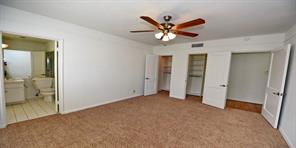 4558 Roland Avenue - Photo 10
