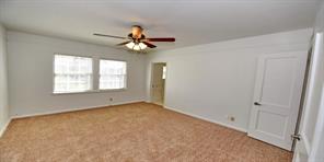 4558 Roland Avenue - Photo 11