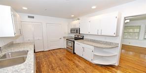 4558 Roland Avenue - Photo 13