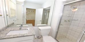 4558 Roland Avenue - Photo 17