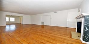 4558 Roland Avenue - Photo 4