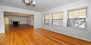 4558 Roland Avenue - Photo 5