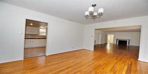 4558 Roland Avenue - Photo 6