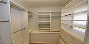 4558 Roland Avenue - Photo 7