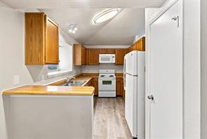 4017 Knights Bridge Drive - Photo 14